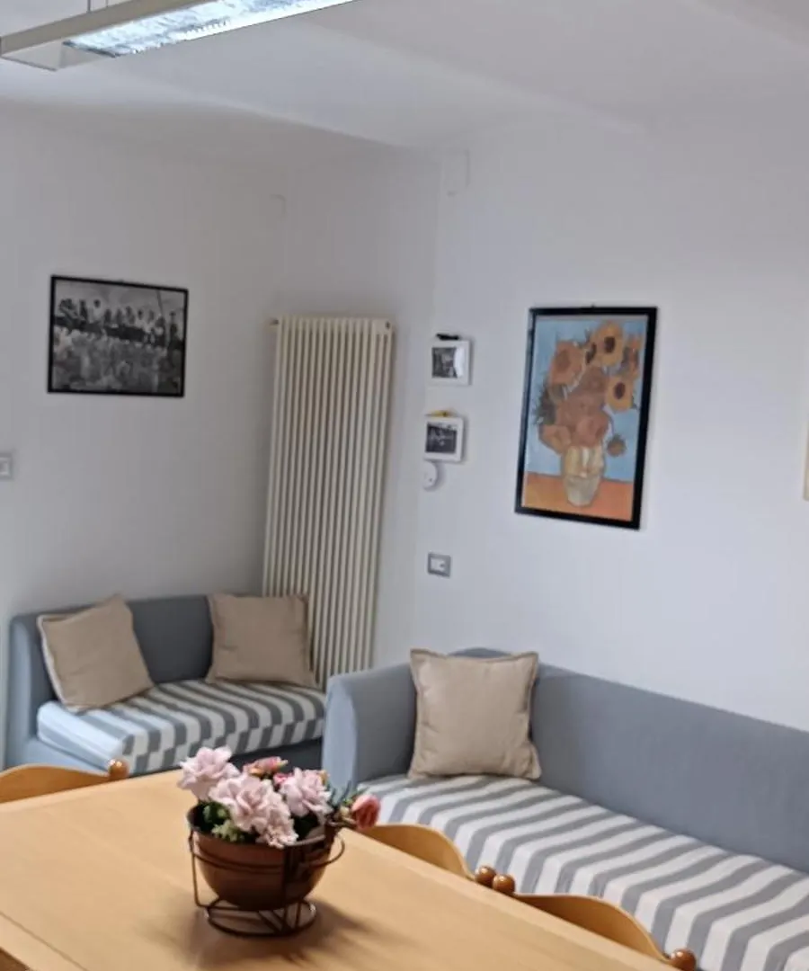 Apartament Miky House Arezzo 0*,