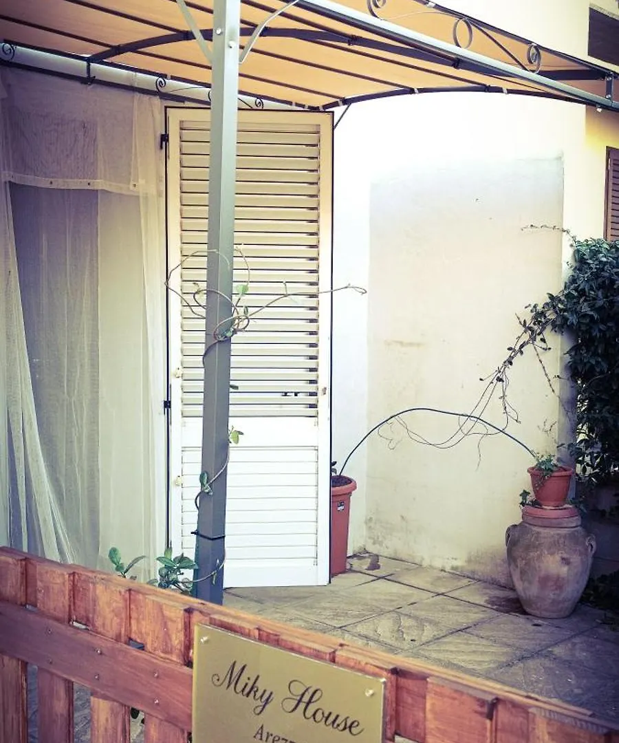 Apartament Miky House Arezzo